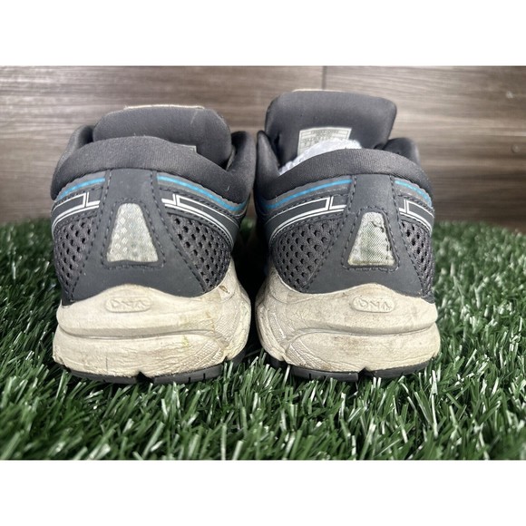 Brooks Addiction 13 Women's Size‎ 7 Wide Running Shoes Gray - Picture 3 of 7